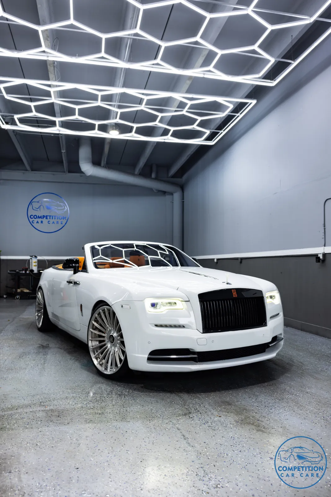 Rolls-Royce Dawn — annual service